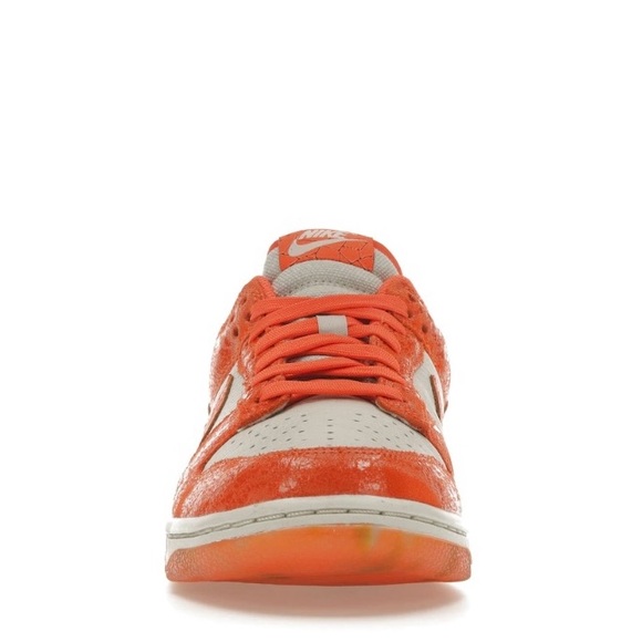 Nike dunk low Cracked Orange - 11W/9.5M - Picture 2 of 4